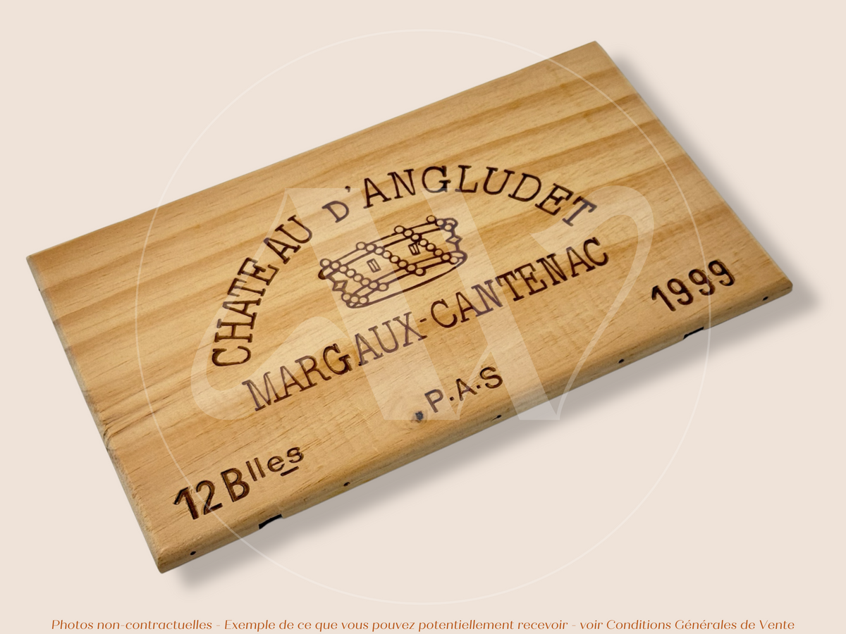 Estampe / Façade d'une caisse de vin en bois du Chateau d'Angludet - 1999 - Margaux - Bordeaux | Format : 30x17 cm