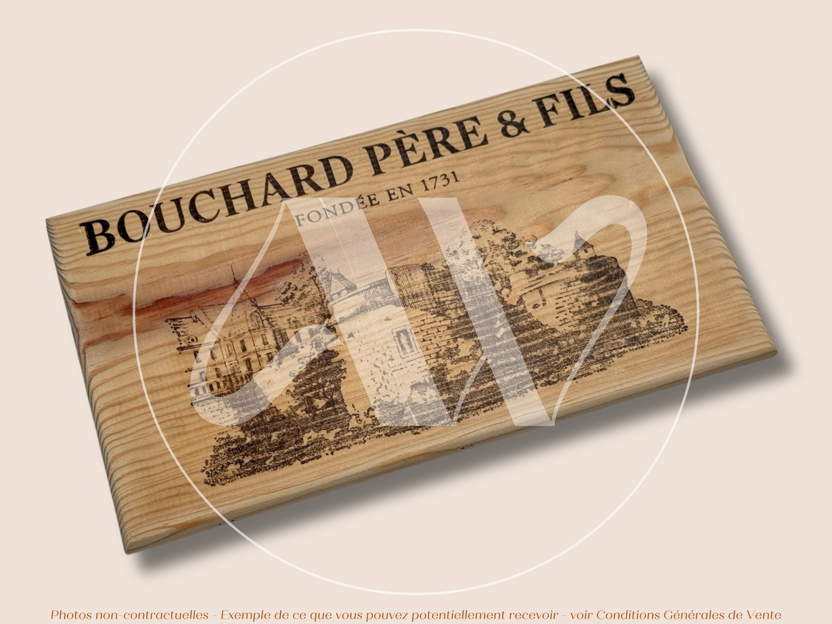 Bouchard Père & Fils — Beaune — Bourgogne — France — Sans millésime — 30 × 17 cm — Façade plaque caisse de vin en bois