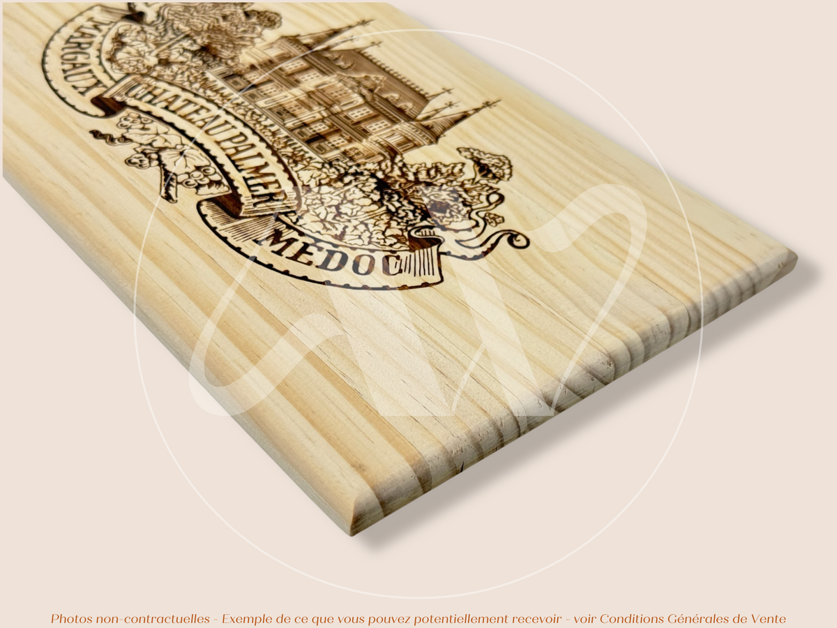 Estampe / Façade d'une caisse de vin en bois du Chateau Palmer - Margaux - Bordeaux | Format 30x17 cm